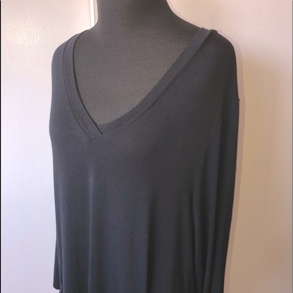NWOT LOGO by Lori Goldstein Essential Sharkbite Hem Top - Picture 6 of 16